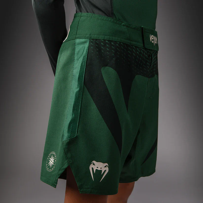 Venum Fightshort Attack Kids Groen/Wit - Image 4