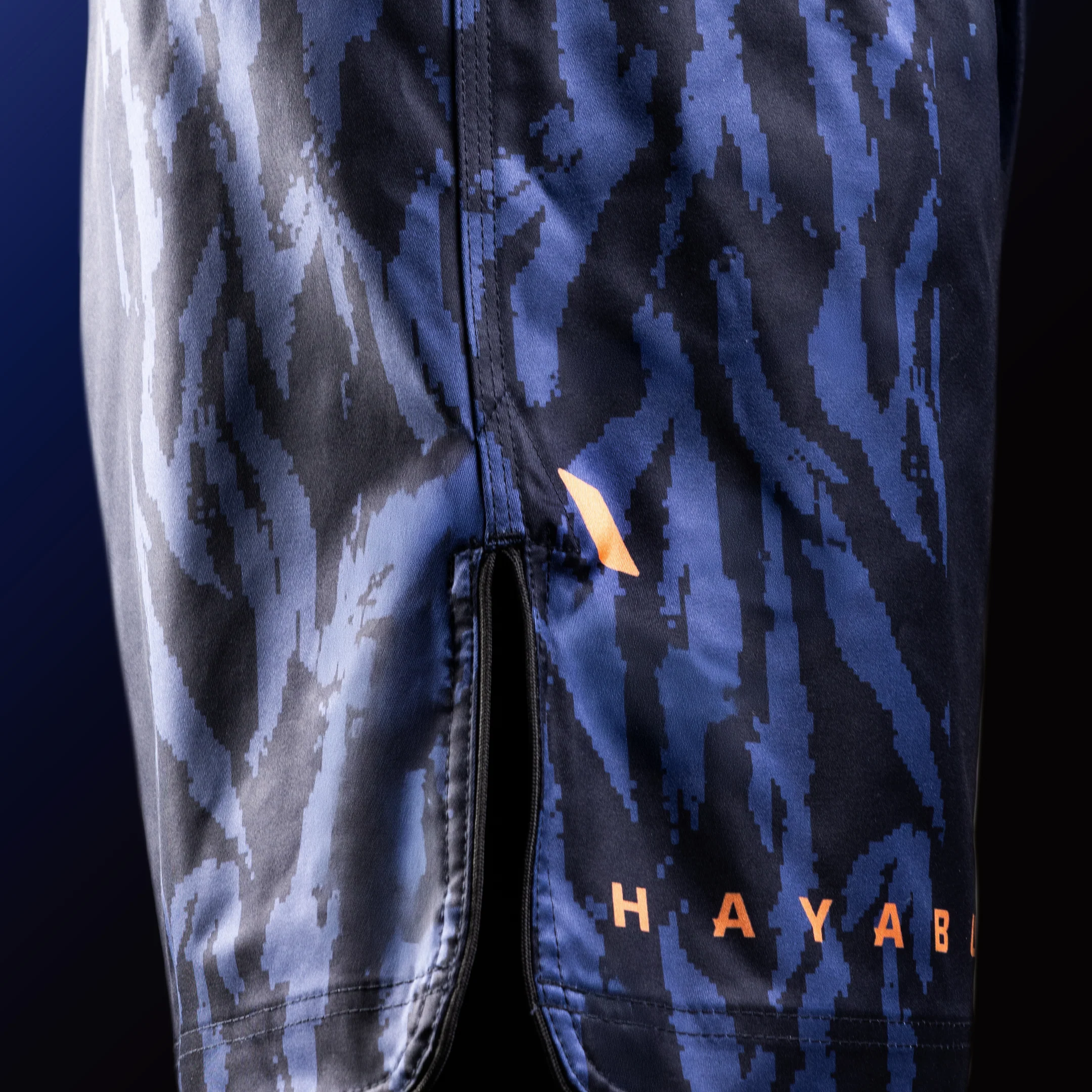 Hayabusa Apex Fight Short Mid-Thigh Blauw - Image 4