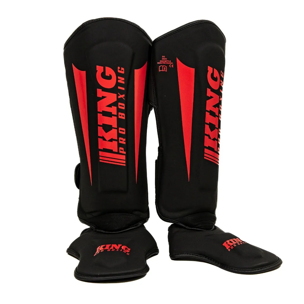King Pro Boxing Scheenbeschermer SG Revo 8 Zwart/Rood