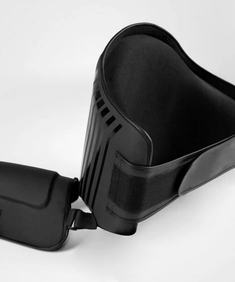 Venum Challenger Belly and Legs Protector Zwart/Wit - Image 5