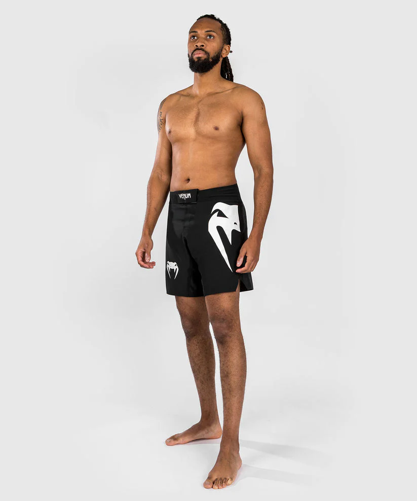 Venum Fightshort Light 5.0 Zwart/Wit - Image 2