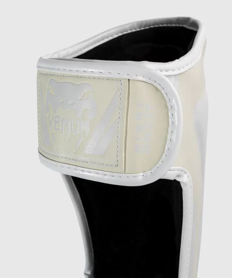 Venum Kickboks Set Elite White-Ivory - Image 14