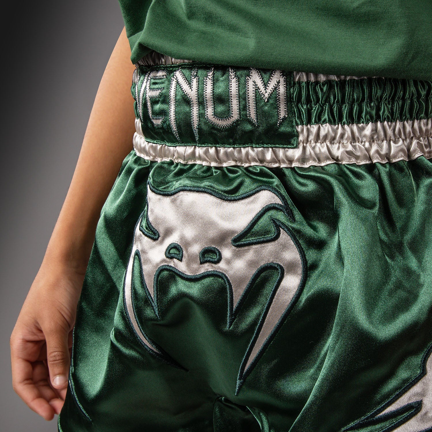 Venum Kickboksshort Inferno Groen/Wit - Image 4