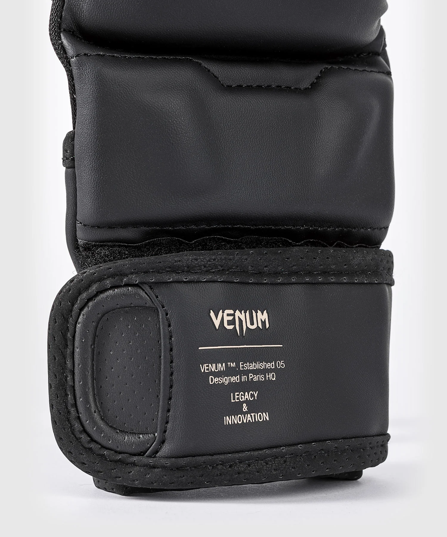 Venum MMA Handschoenen Sparring Impact Evo Zwart - Image 6