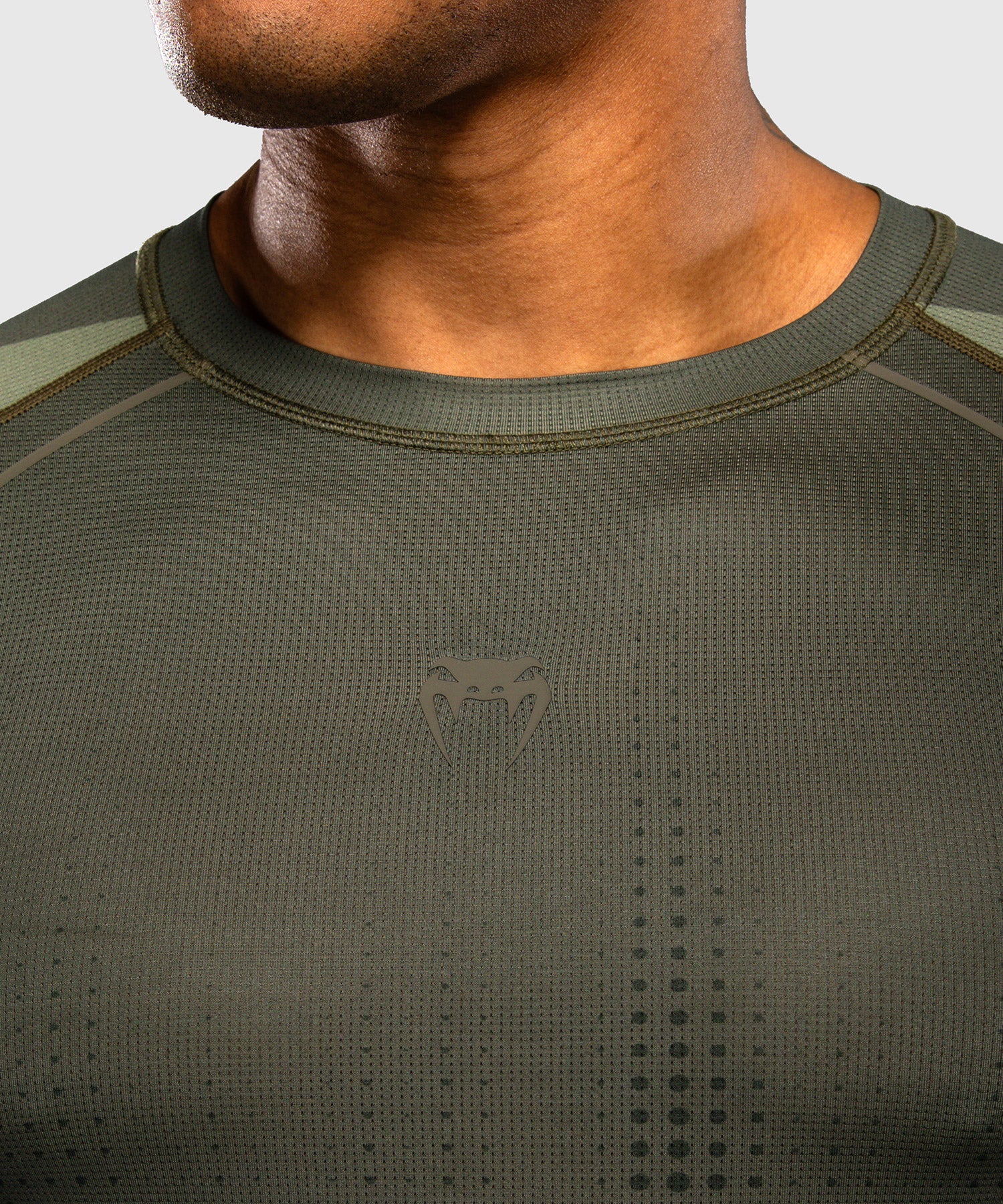 Venum Stealth Rashguard Long Sleeve Khaki/Groen - Image 4
